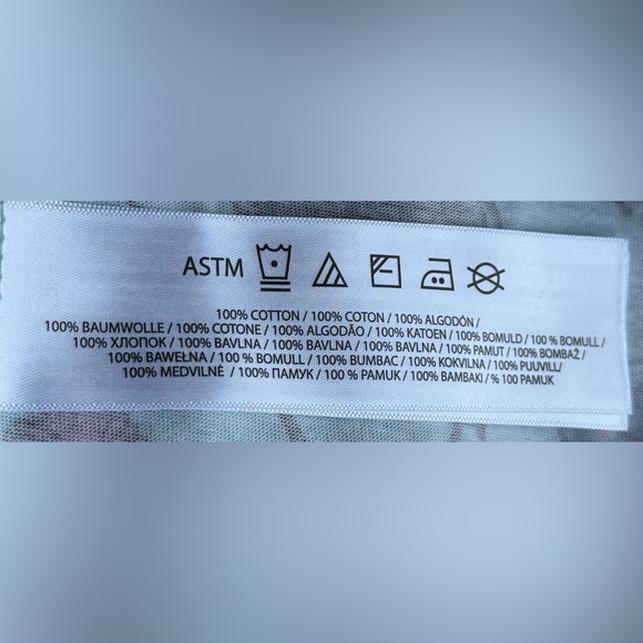 Loungefly WICKED Unisex Ringer Graphic Tee Shirt Size S 2X 3X NWT Elphaba Glinda - Picture 10 of 10